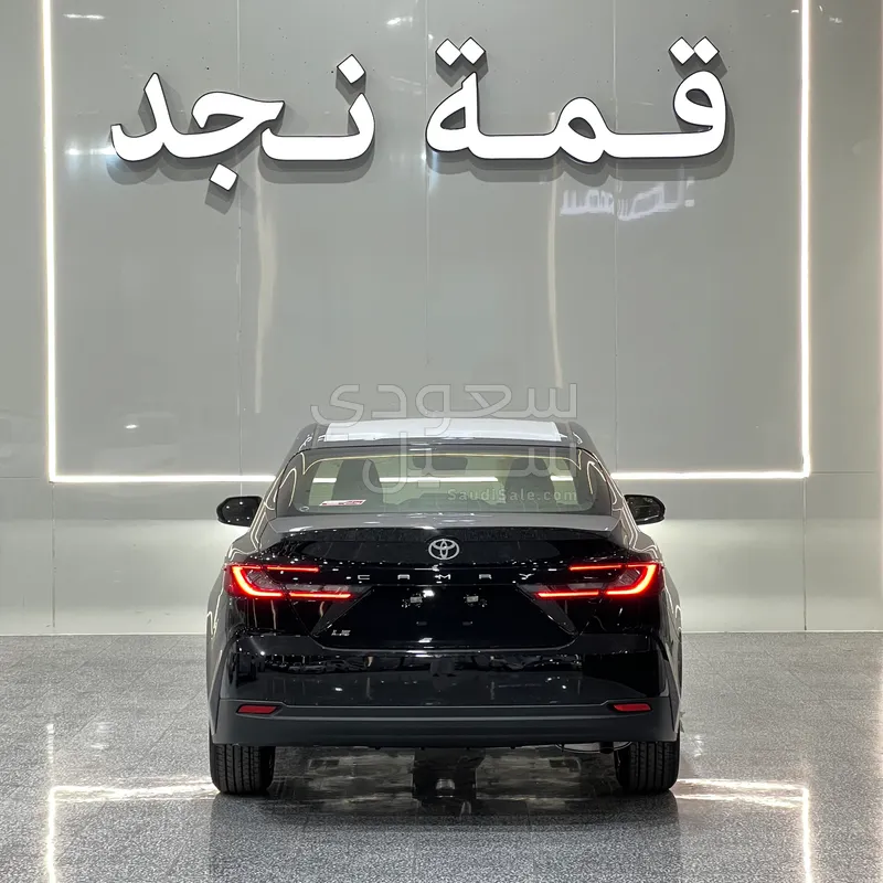 2026 تويوتا كامري ال اي