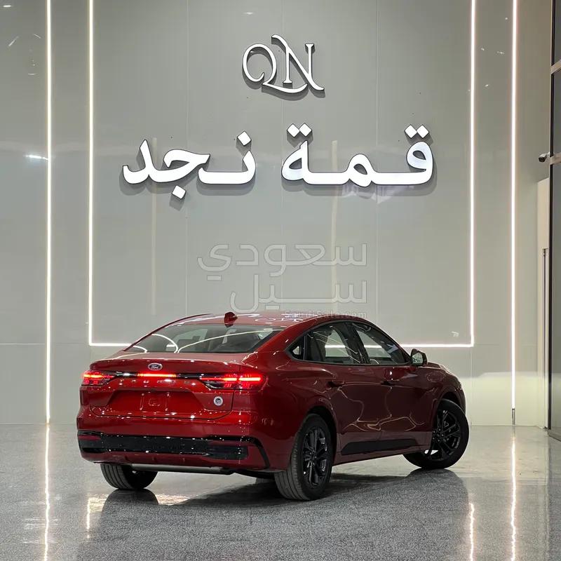 2026 فورد توروس امبيانتي