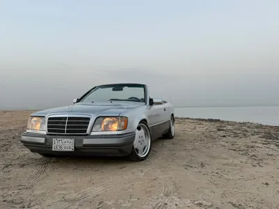 1994 مرسيدس - بنز إي 220