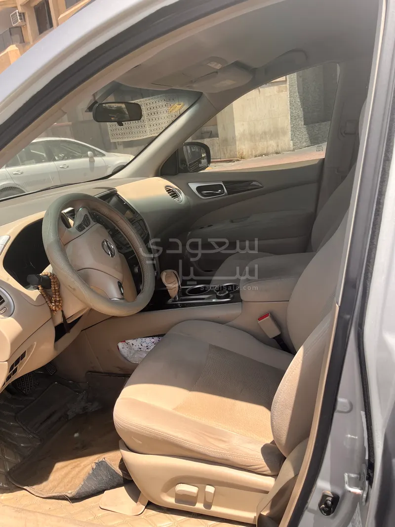 2013 نيسان باثفايندر