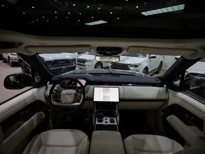2027 لاند روفر رينج روفر اتش اس اي