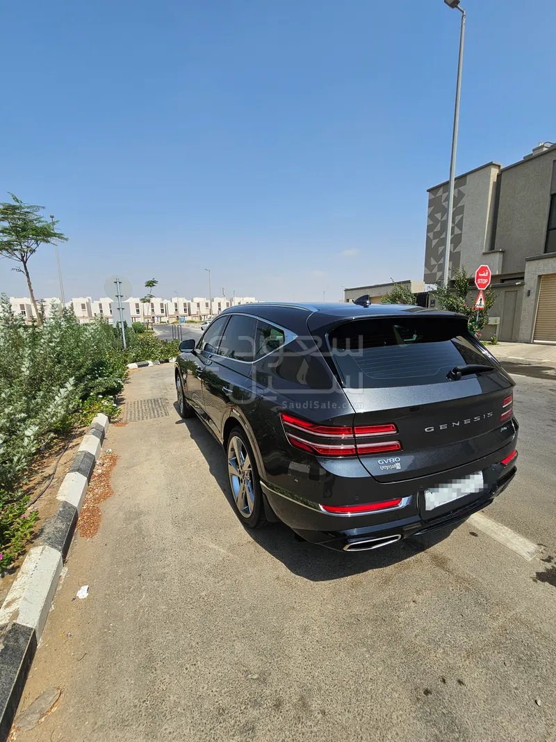 2022 جينيسيس جي في 80