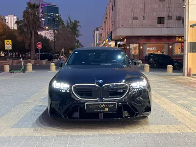 2026 بي ام دبليو الفئة ام إم 5