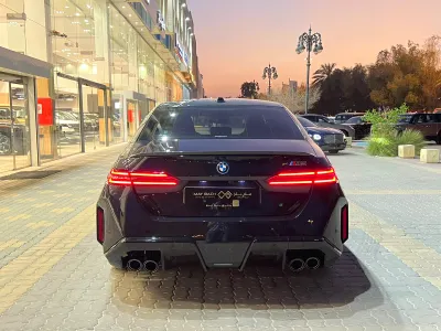 2026 بي ام دبليو الفئة ام إم 5
