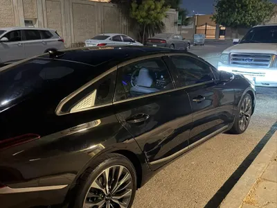 2022 كيا كاي8