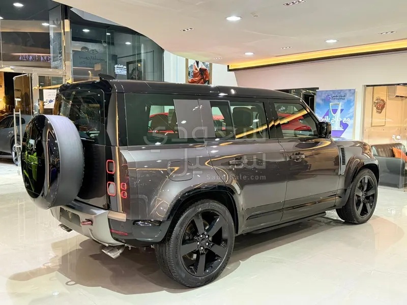 2026 لاند روفر ديفيندر V8 P525 ادشن