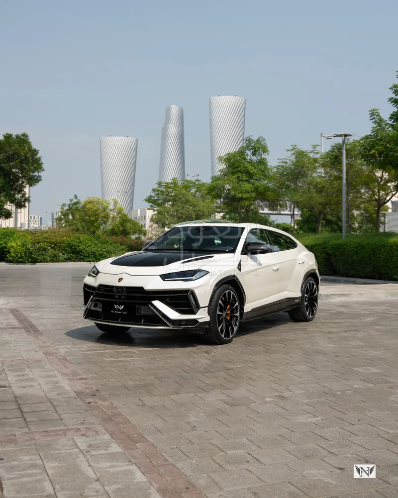 2023 لمبرجيني اوروس اس