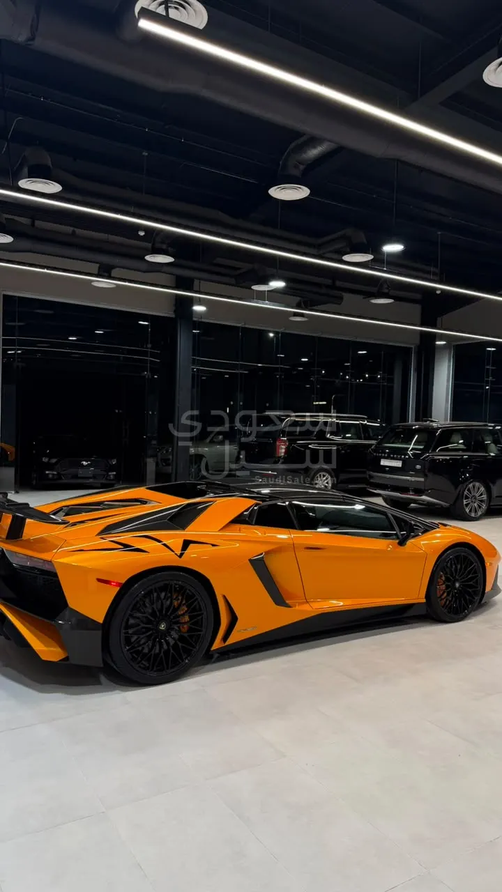 2017 Lamborghini Aventador SV Roadster
