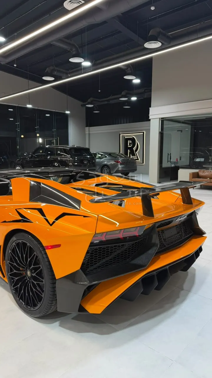 2017 Lamborghini Aventador SV Roadster