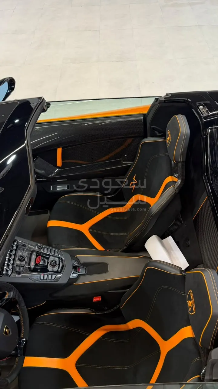 2017 Lamborghini Aventador SV Roadster