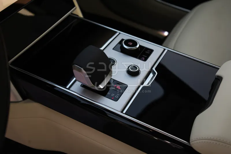 2027 Land Rover Range Rover HSE