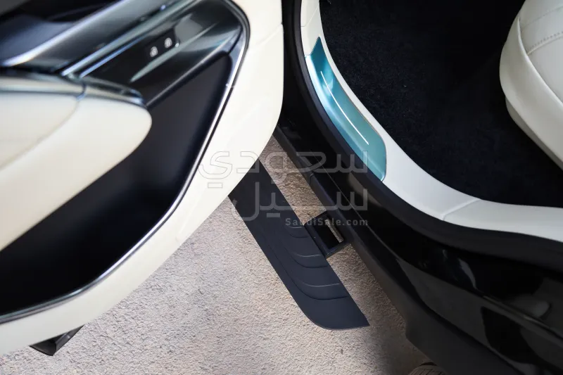 2027 Land Rover Range Rover HSE