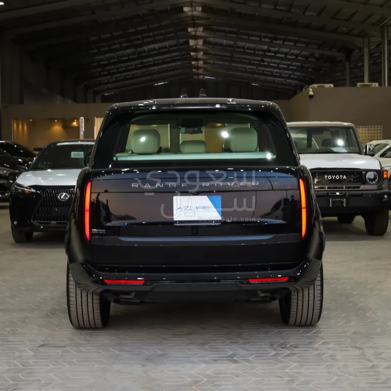 2027 Land Rover Range Rover HSE