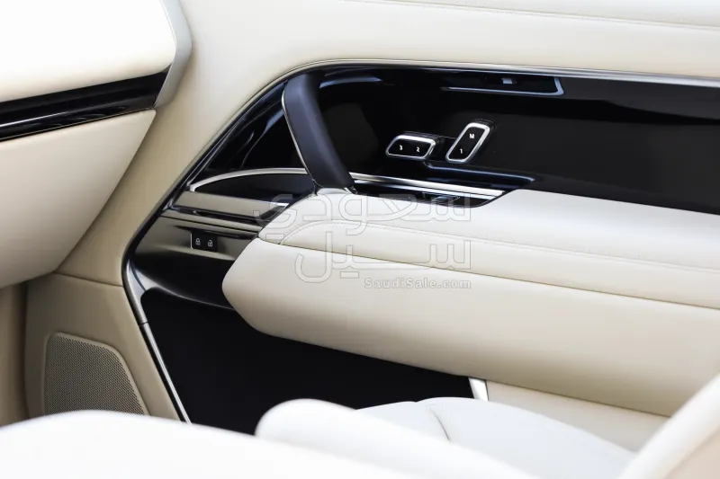 2027 Land Rover Range Rover HSE