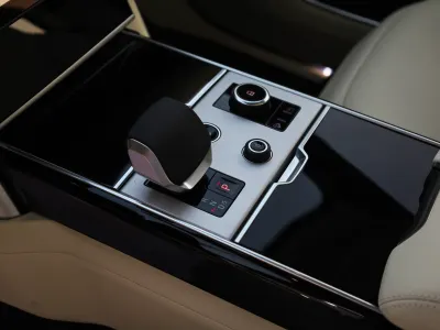 2027 Land Rover Range Rover HSE