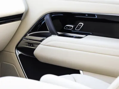 2027 Land Rover Range Rover HSE