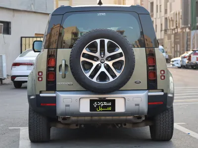 2022 لاند روفر ديفيندر 110 اتش اس اي