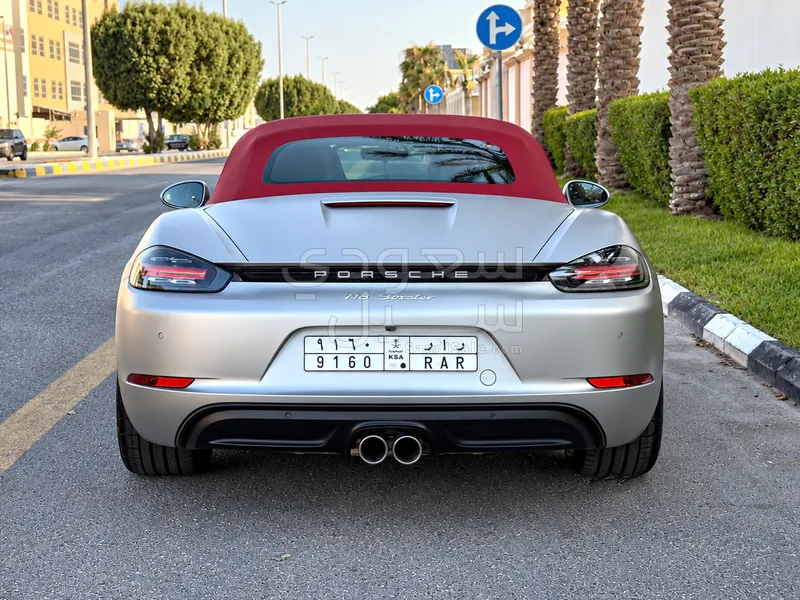 2022 بورش بوكستر