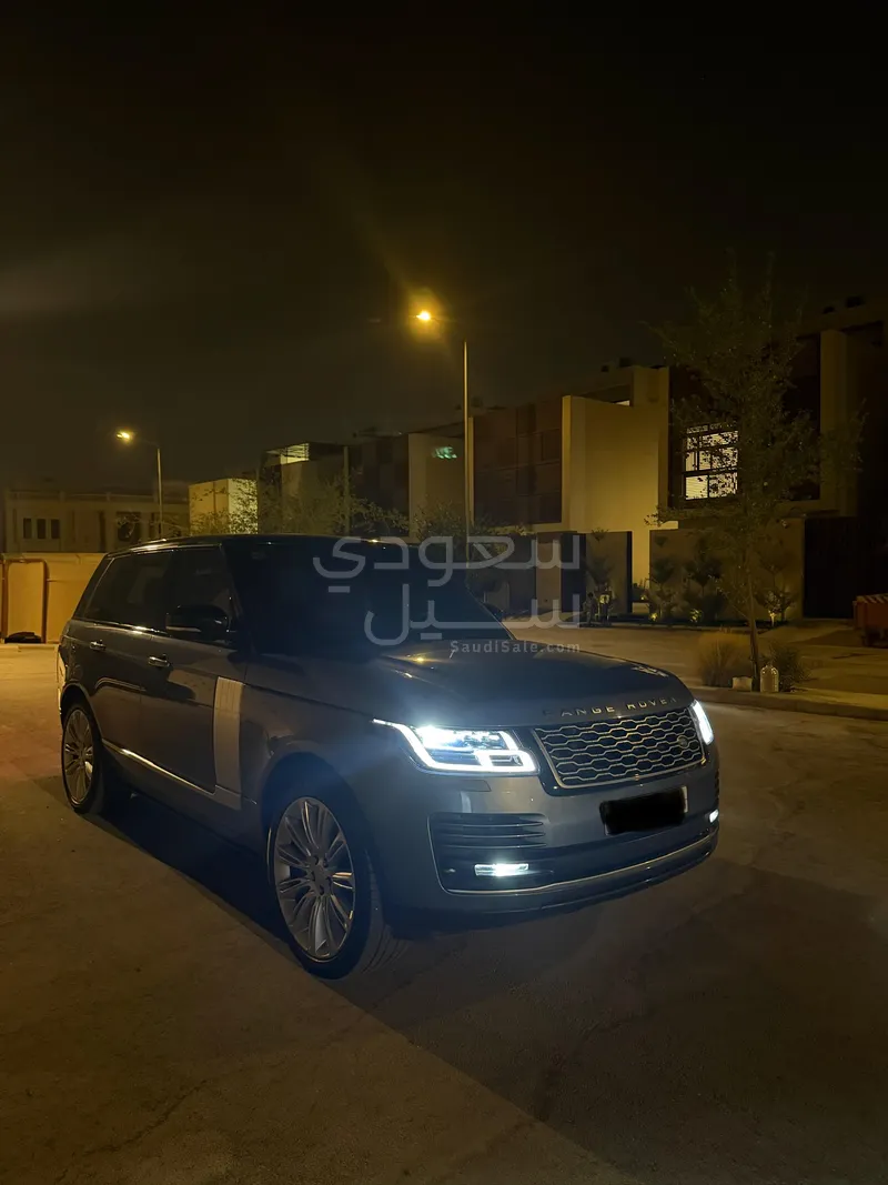 2018 لاند روفر رينج روفر فوج اس اي