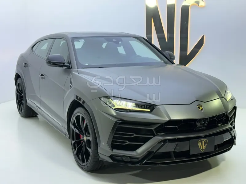 2021 لمبرجيني اوروس