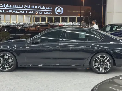 2023 بي ام دبليو الفئة السابعة 740أي