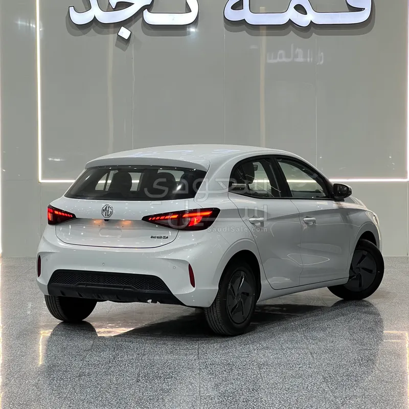 2025 ام جي ام جي ٣