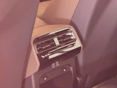 2025 بي ام دبليو الفئة الخامسة 520 أي إم كت