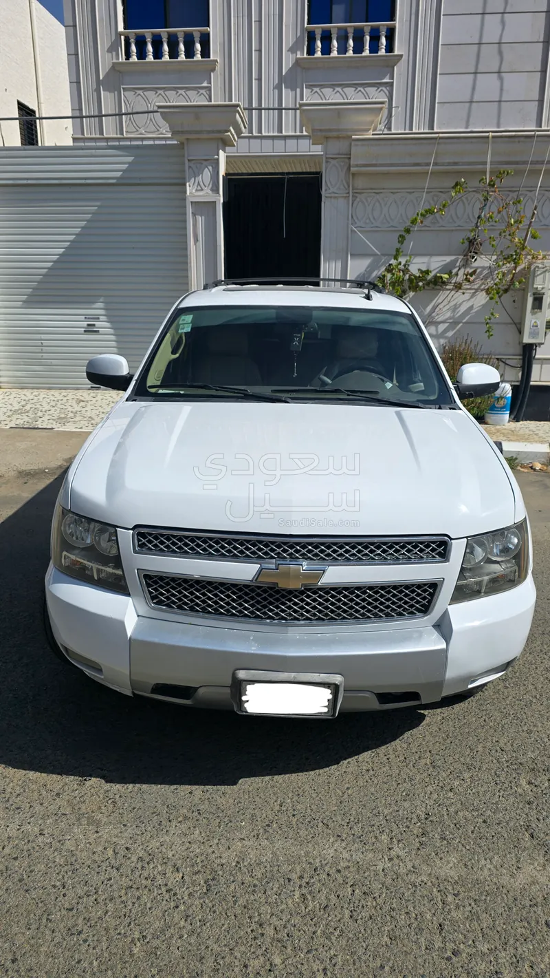 2011 Chevrolet Suburban premier