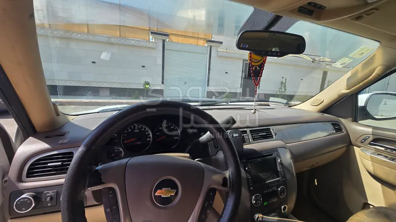 2011 Chevrolet Suburban premier