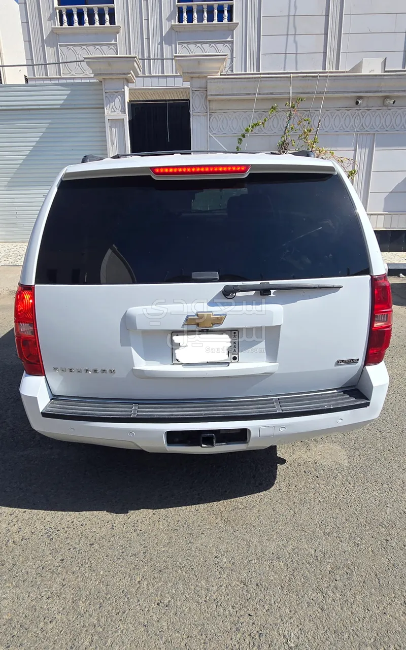 2011 Chevrolet Suburban premier