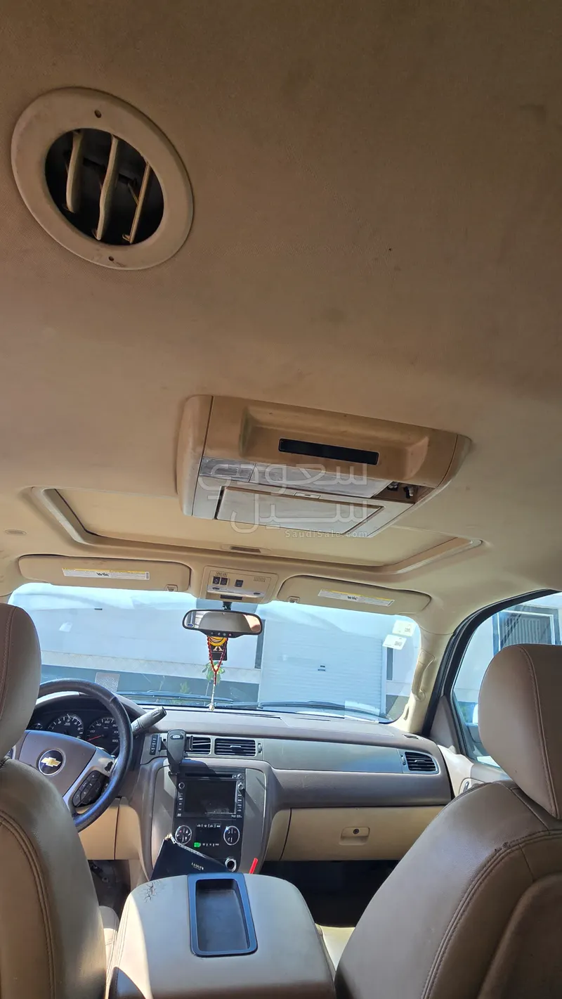 2011 Chevrolet Suburban premier