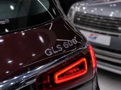 2022 مرسيدس - بنز جي إل إس 600 مايباخ