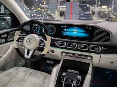 2022 مرسيدس - بنز جي إل إس 600 مايباخ
