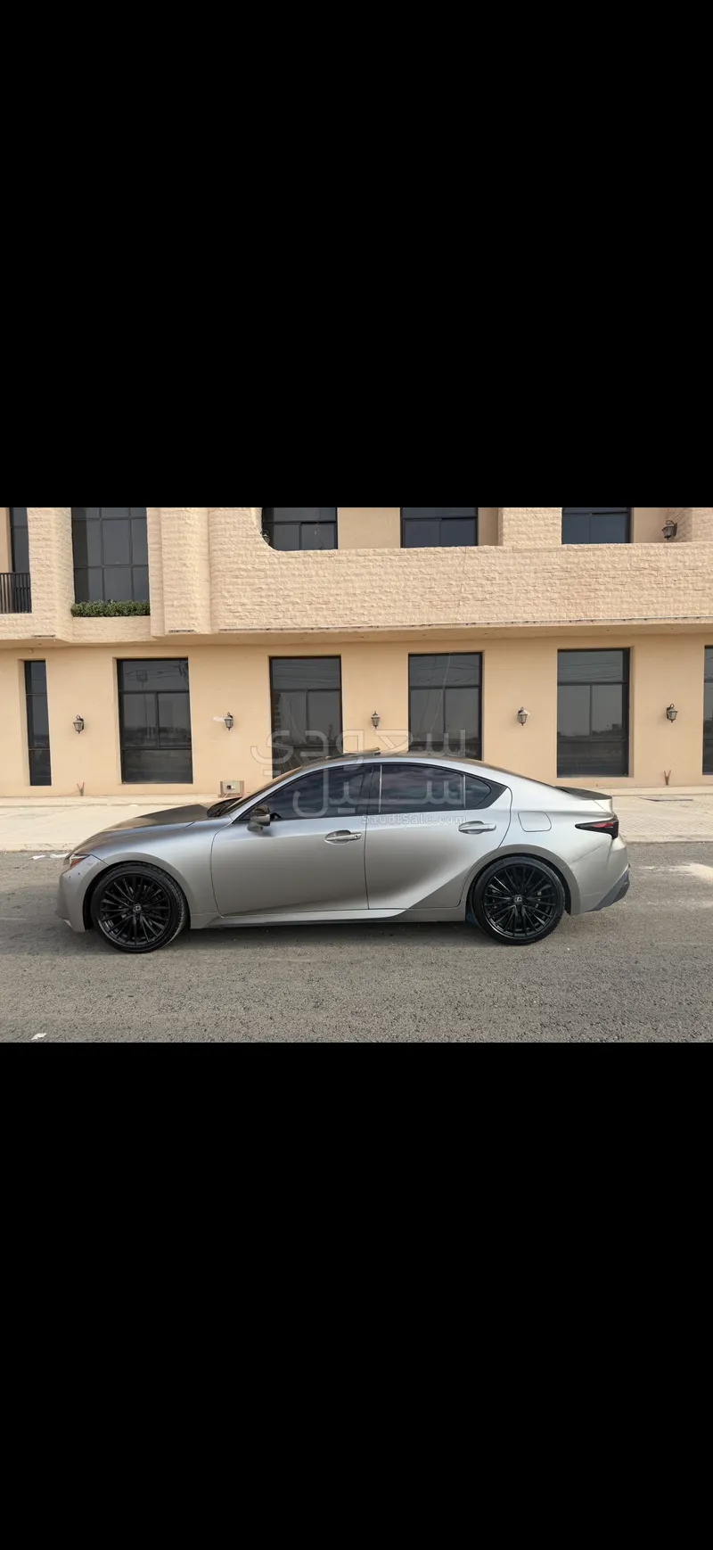 2024 لكزس آي إس 350