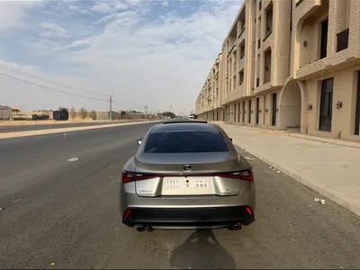 2024 لكزس آي إس 350