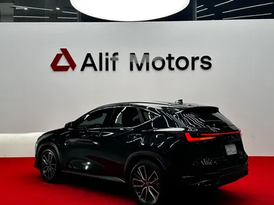 2023 لكزس إن إكس 350