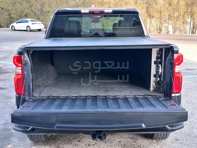 2023 شفروليه سلفرادو زد ار 2