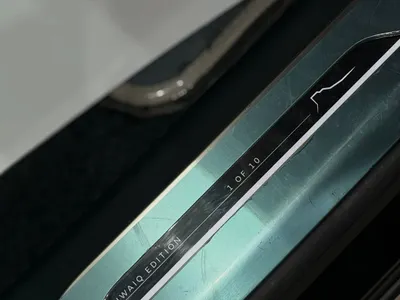 2024 لاند روفر رينج روفر اس في اوتوبيوغرافي