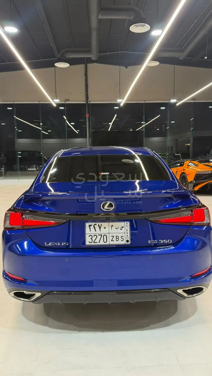 2025 لكزس إي إس اف