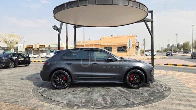 2022 بورش ماكان اس