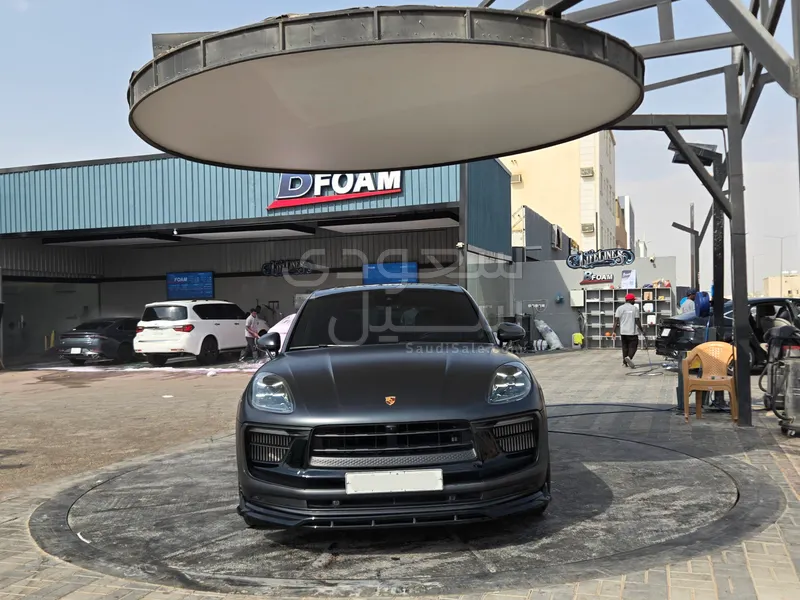 2022 بورش ماكان اس