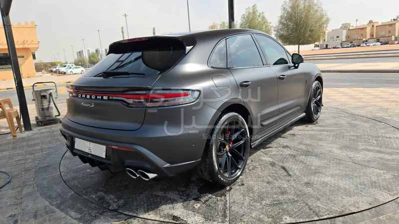 2022 بورش ماكان اس
