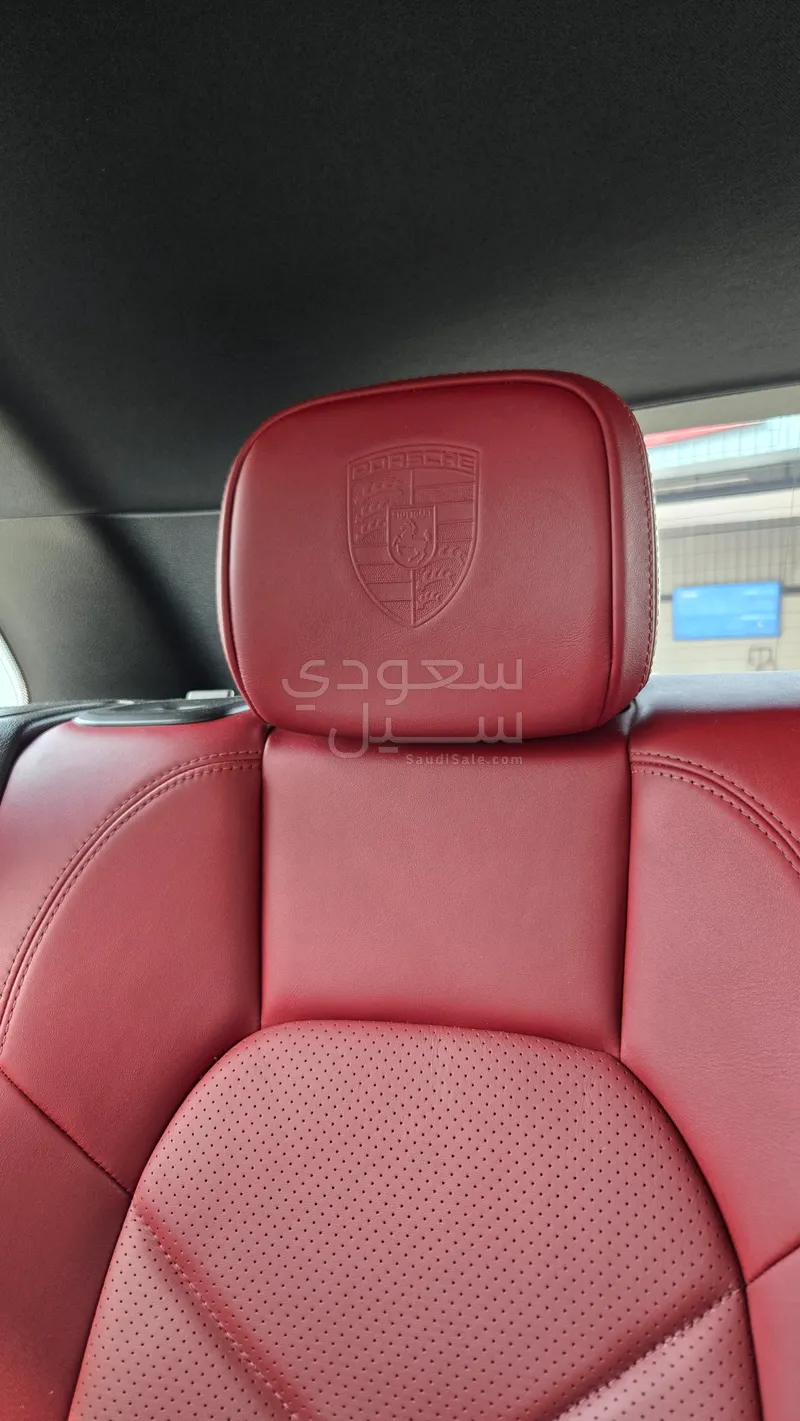2022 بورش ماكان اس