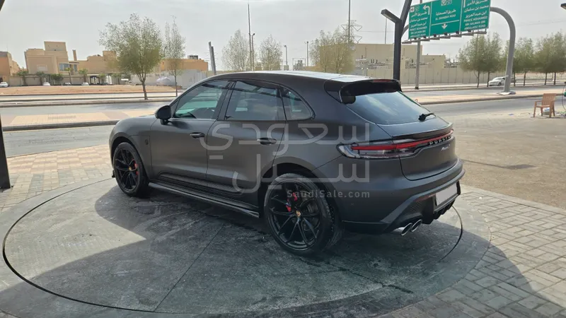 2022 بورش ماكان اس