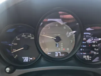 2022 بورش ماكان اس