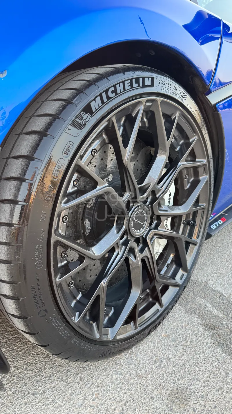 2018 مكلارين 570 اس سبايدر