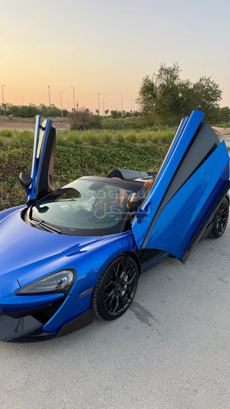 2018 مكلارين 570 اس سبايدر