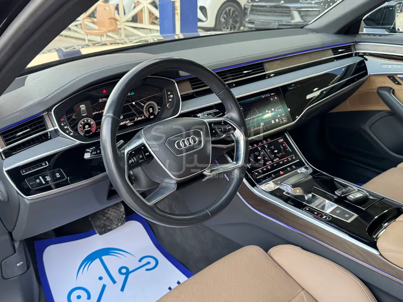 2019 اودي اي 8 ال 55تي اف اس أي