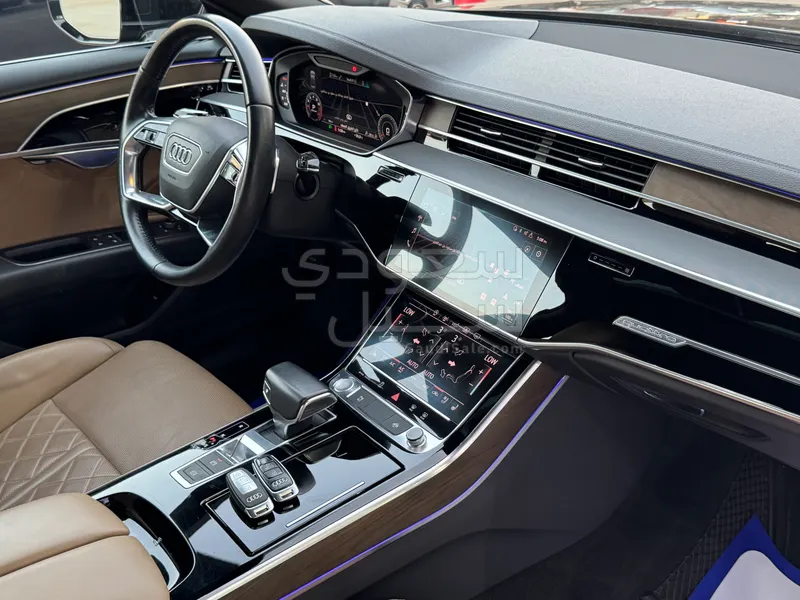 2019 اودي اي 8 ال 55تي اف اس أي