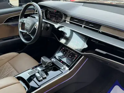 2019 اودي اي 8 ال 55تي اف اس أي